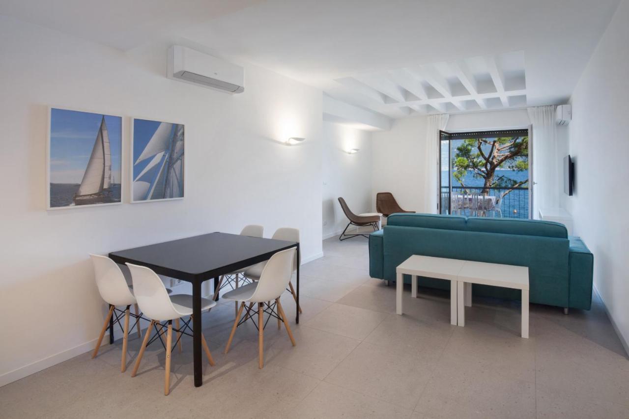 Apartment Azzurro Torri Del Benaco Eksteriør billede