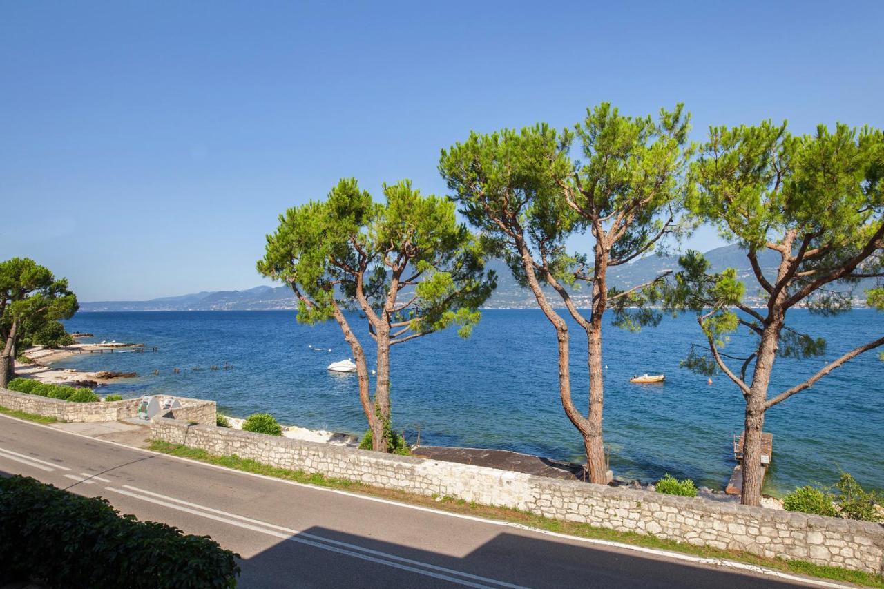 Apartment Azzurro Torri Del Benaco Eksteriør billede